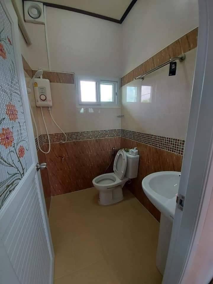 M-Plus Homestay Sukhothai Ngoại thất bức ảnh