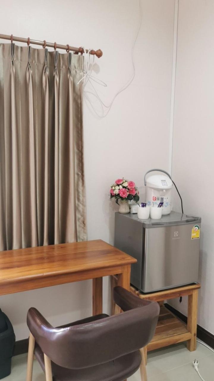 M-Plus Homestay Sukhothai Ngoại thất bức ảnh